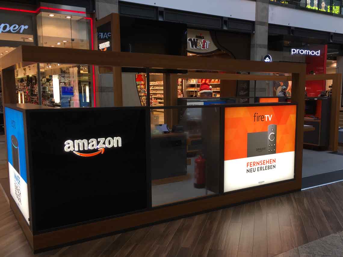 Krea ha progettato e realizzato le isole promozionali per Amazon nei principali shopping mall europei